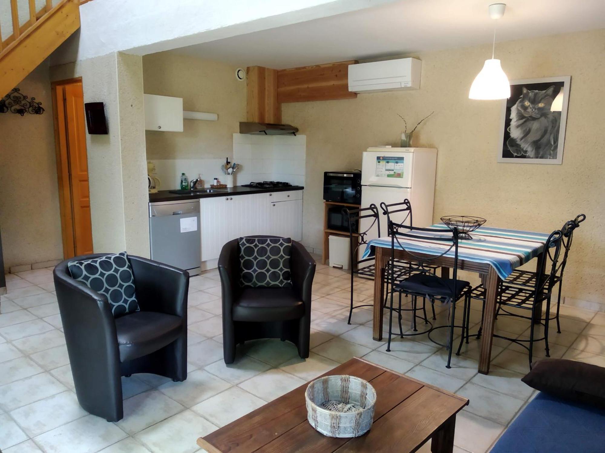 Le Vignal Villa มงฟลองแกง ภายนอก รูปภาพ