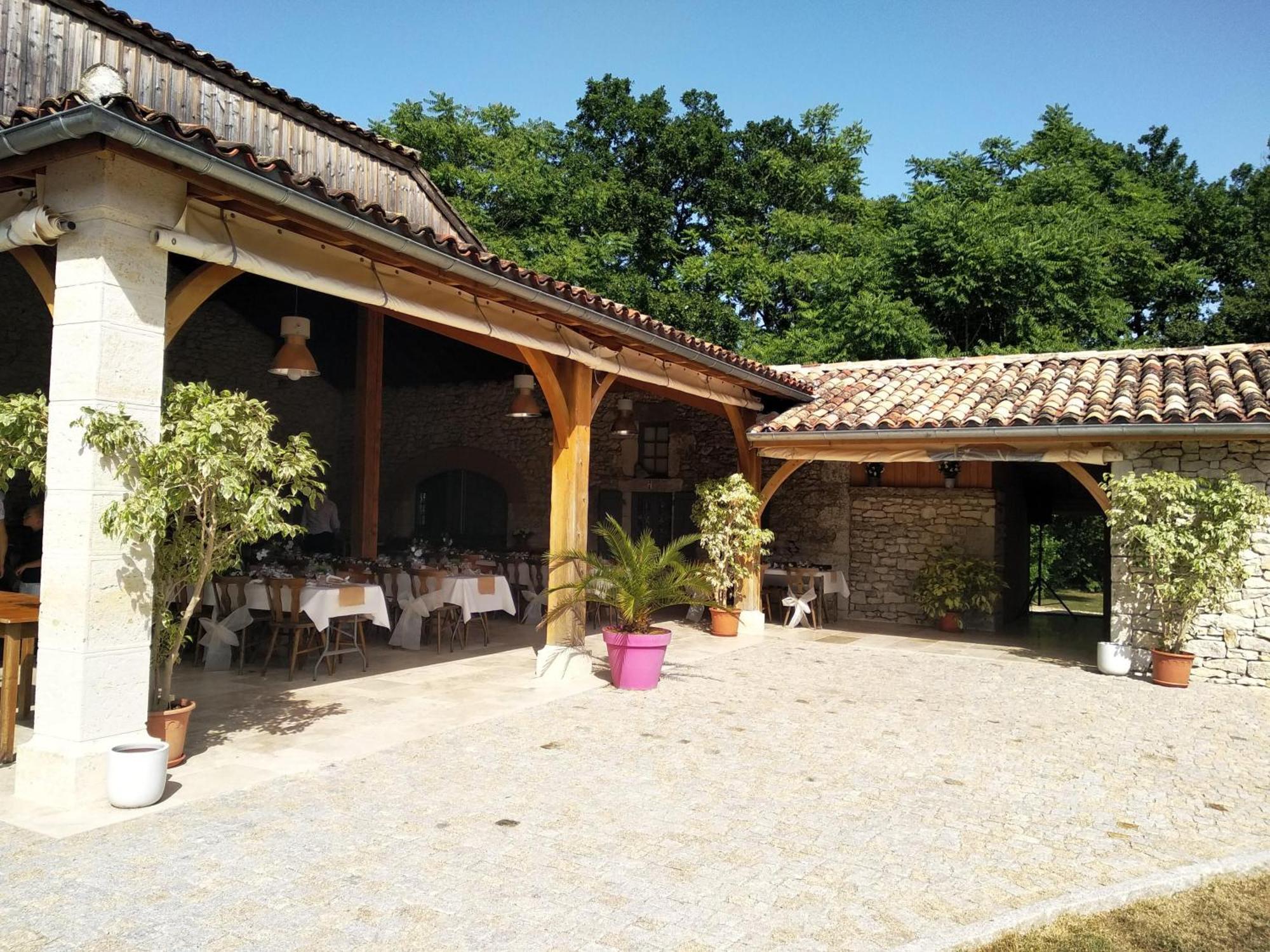 Le Vignal Villa มงฟลองแกง ภายนอก รูปภาพ