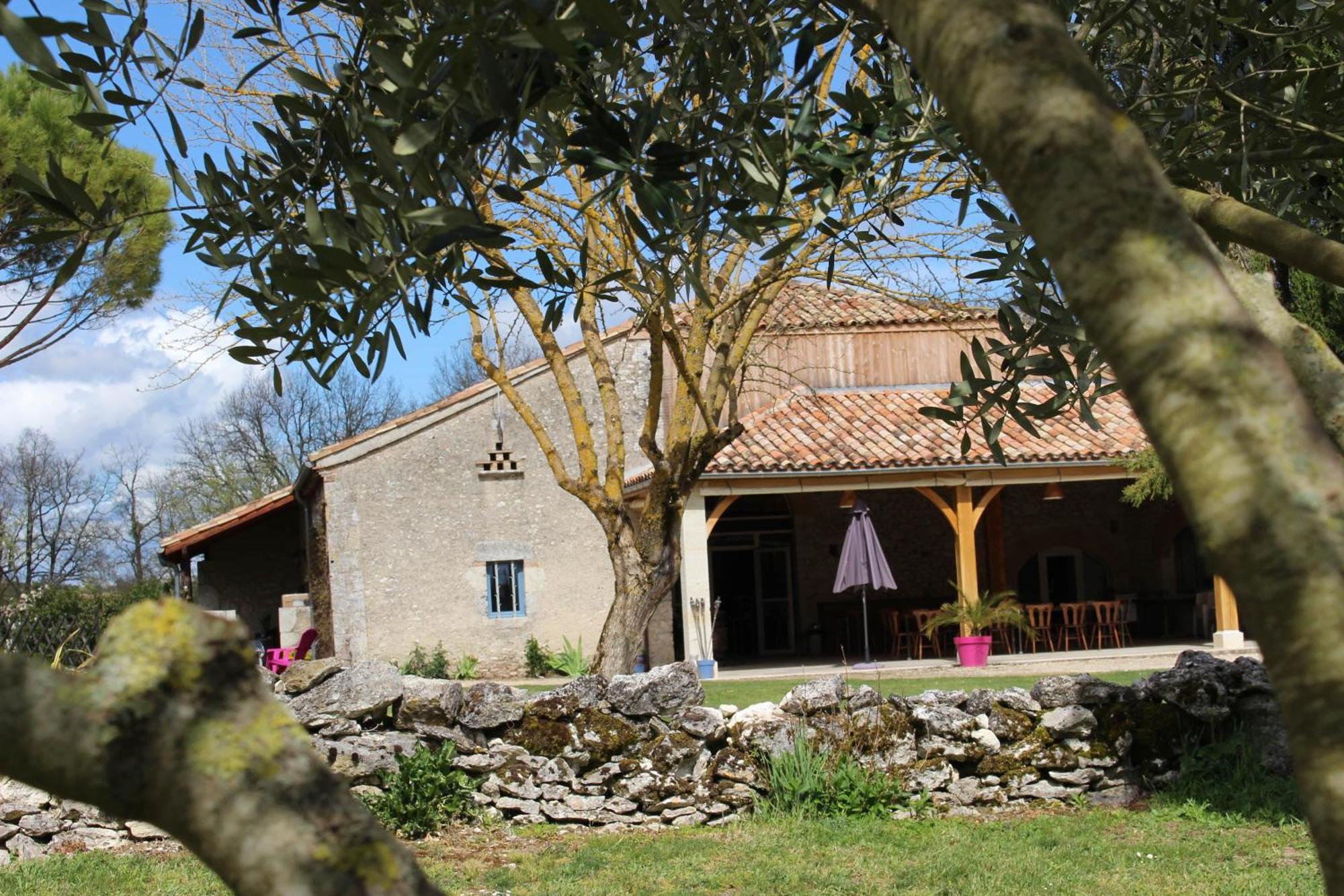 Le Vignal Villa มงฟลองแกง ภายนอก รูปภาพ